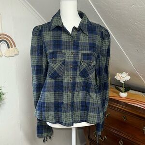 We the Free Flannel Blue & Green XS Button down‎ Puff sleeve ties on wrists